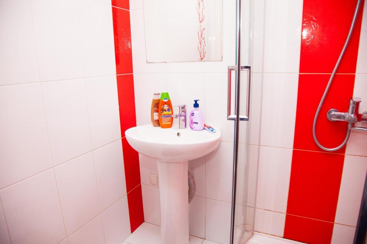 2Rooms Semi-luxury Apartment on Pochtovaya 167-A Street Zaporizhia Extérieur photo