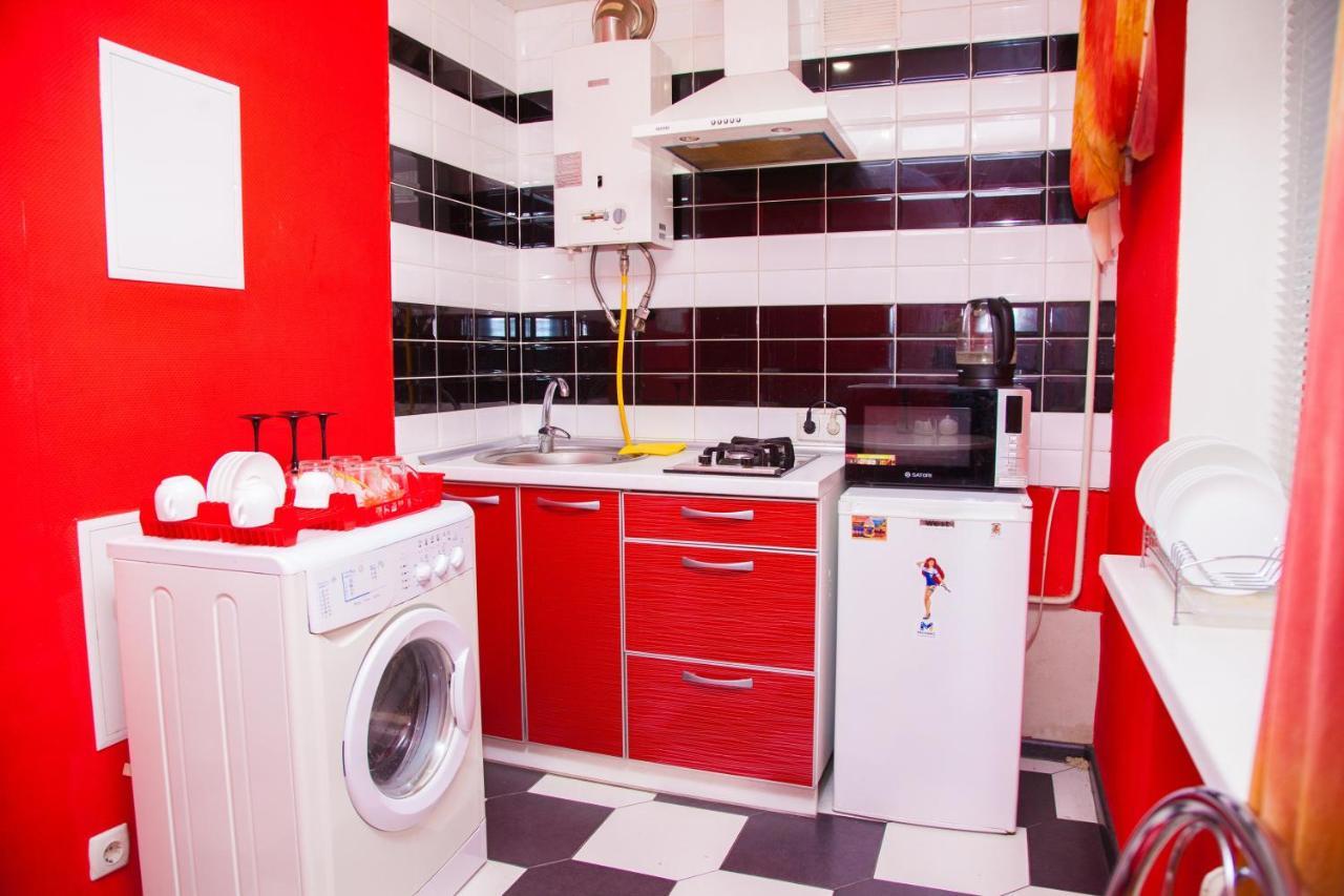 2Rooms Semi-luxury Apartment on Pochtovaya 167-A Street Zaporizhia Extérieur photo