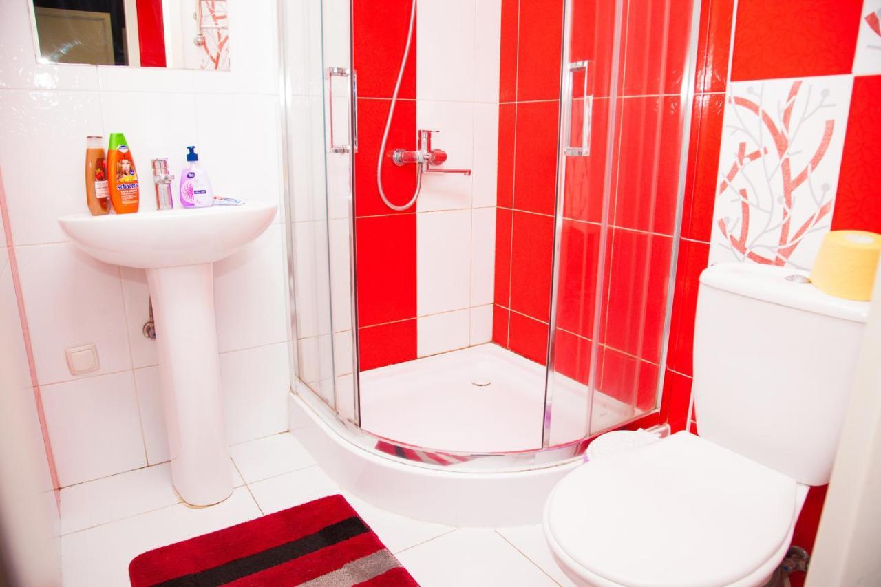 2Rooms Semi-luxury Apartment on Pochtovaya 167-A Street Zaporizhia Extérieur photo